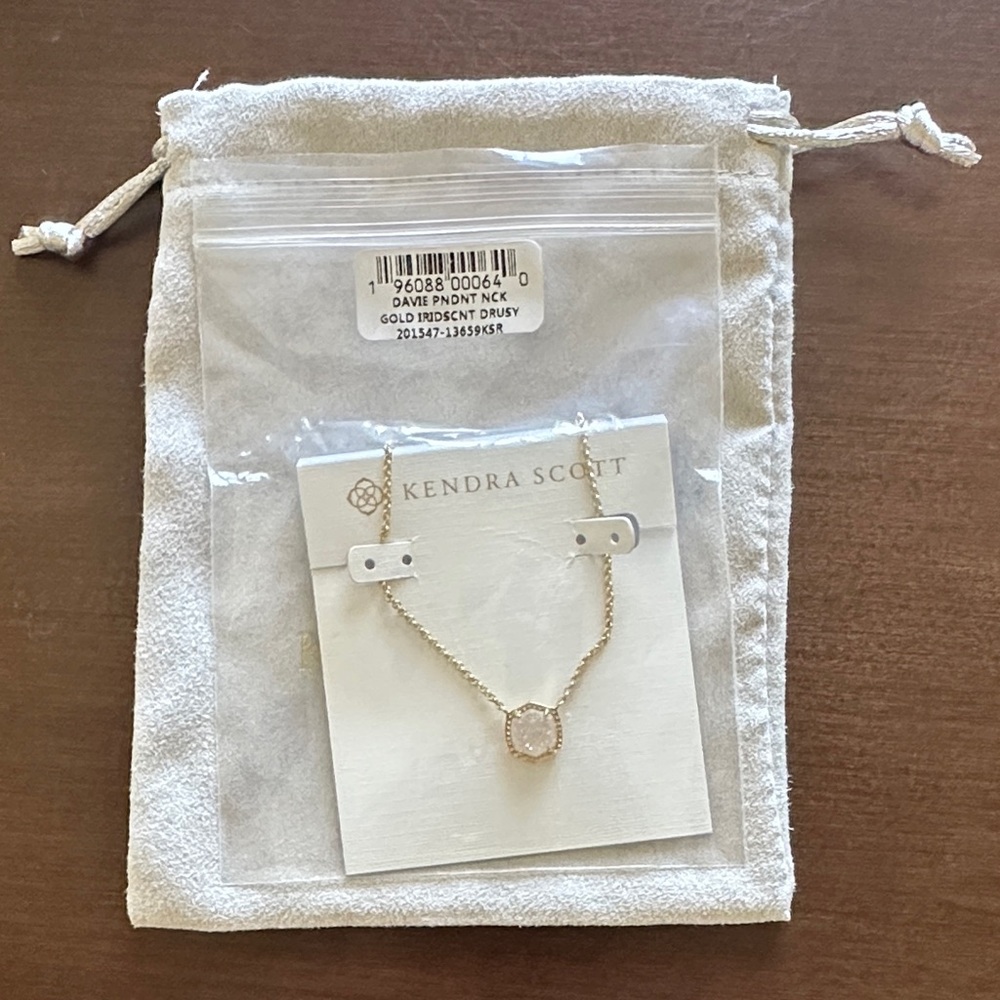 NWT Kendra Scott Gold Davie Necklace with Iridescent Drusy